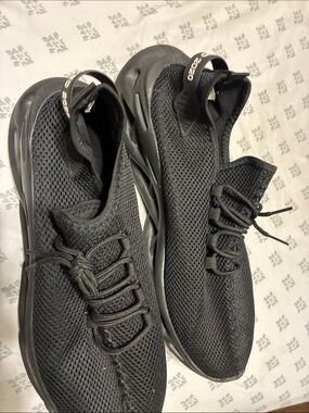 Men's Black Breathable Mesh Athletic Sneakers